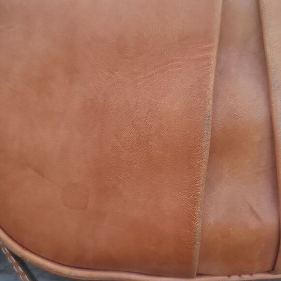 Patricia Nash Italian Leather Crossbody Saddle Bag - Picture 3 of 12